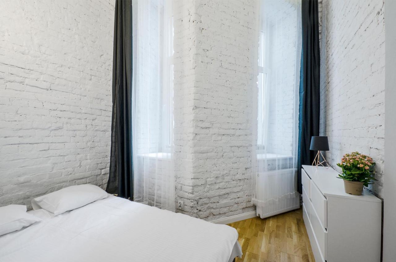 Standard Apartment On 6 Sierpnia ウッチ エクステリア 写真
