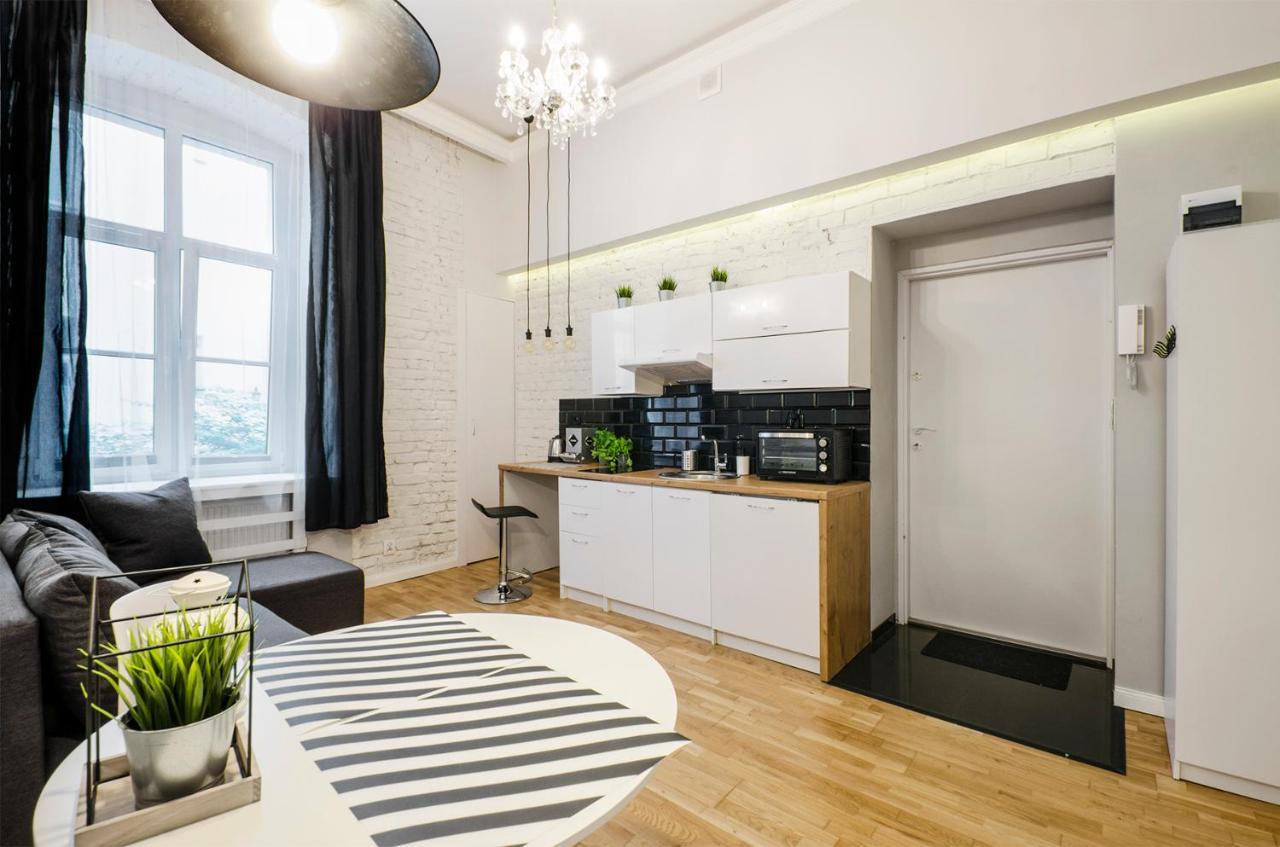 Standard Apartment On 6 Sierpnia ウッチ エクステリア 写真