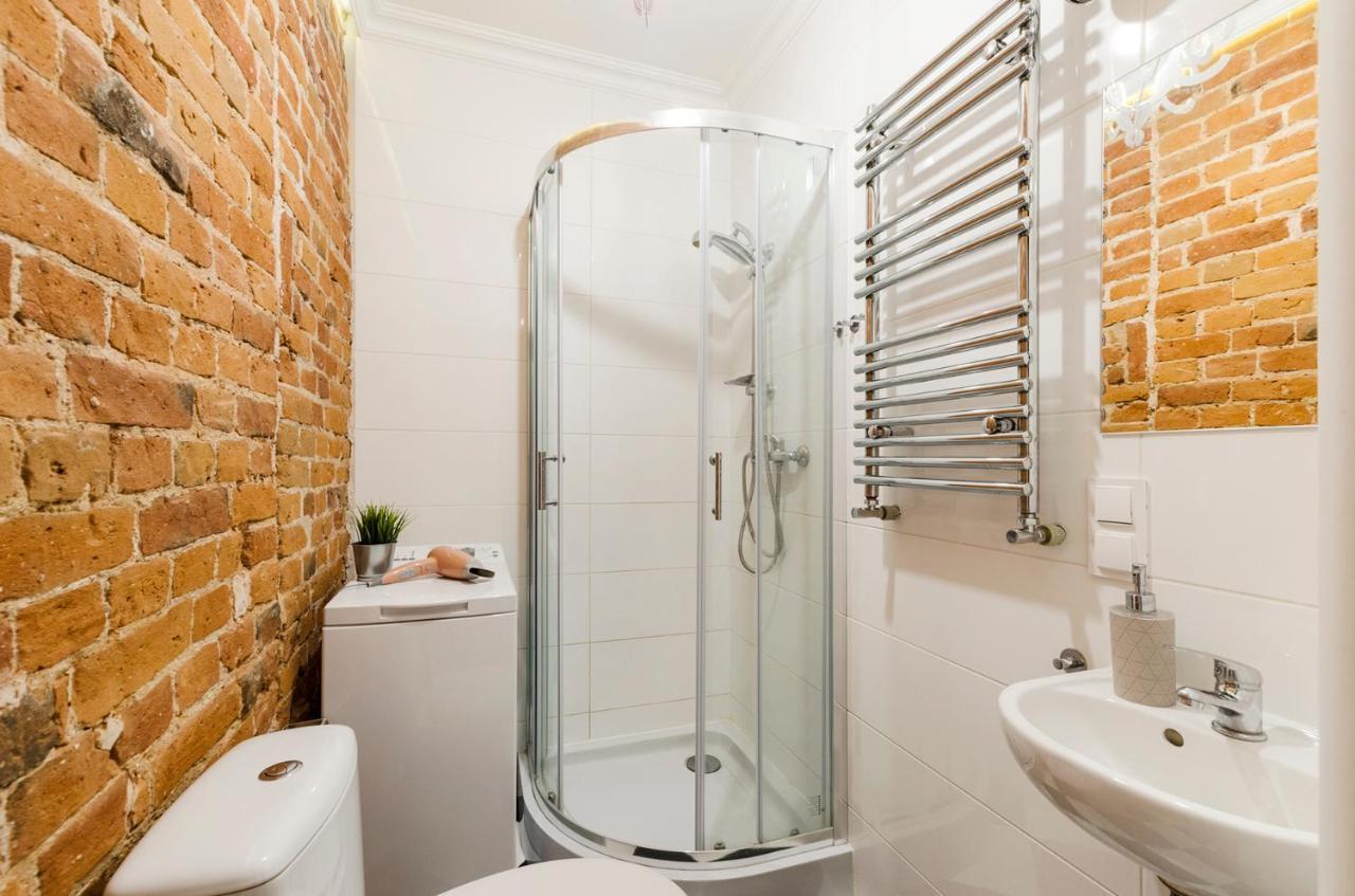 Standard Apartment On 6 Sierpnia ウッチ エクステリア 写真
